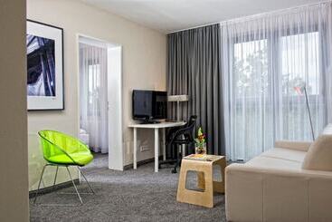 هتل Tryp By Wyndham Frankfurt