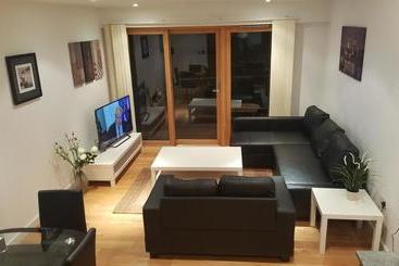 East Croydon Apartments   Just 3 Mins Walk To East Croydon Station