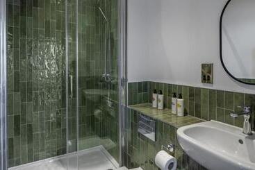 The Railway Hotel Worthing