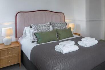 The Railway Hotel Worthing