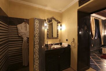 Riad Mille Et Une Nuits