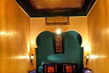 Riad Mille Et Une Nuits