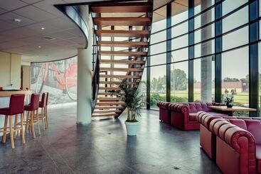 هتل Amedia Amsterdam Airport, Trademark Collection By Wyndham