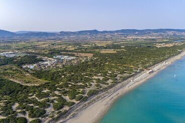 هتل Is Serenas Badesi Resort