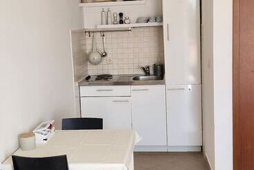 پانسیون Apartments Neva Supetar