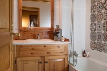 اقامتگاه Résidence Le Chalet Du Vallon