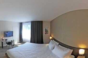 هتل Five Resort Cholet Centre
