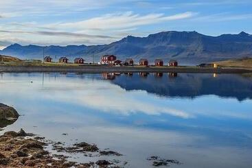 هتل Mjóeyri Travel Holiday Homes