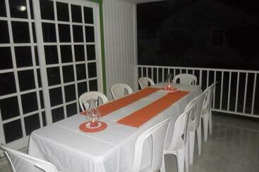 هتل Posada Caribbean Refuge