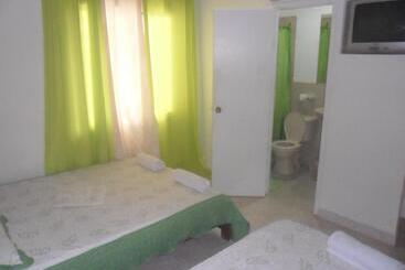 هتل Posada Caribbean Refuge