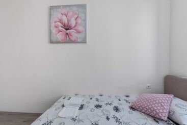 پانسیون Little Flower In City Center