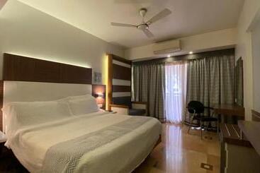 Beautiful Hotel In Lonavala
