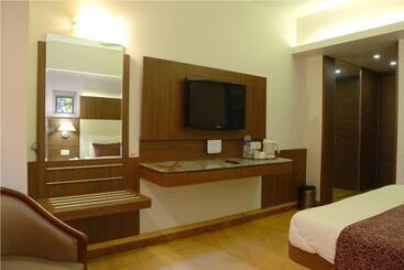 Beautiful Hotel In Lonavala