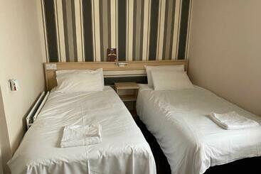 호텔 Arncliffe Lodge