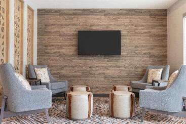 هتل Candlewood Suites   Lexington   Medical District, An Ihg