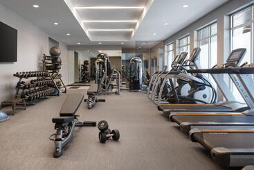 هتل Courtyard By Marriott Fresno Clovis