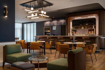 هتل Courtyard By Marriott Fresno Clovis