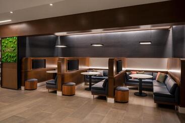 هتل Courtyard By Marriott Fresno Clovis