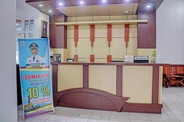 هتل Oyo 90483 Homestay Permata