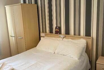호텔 Arncliffe Lodge