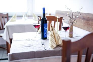 پانسیون Guest House Vila Moj Mir