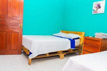 هاستل Hostal Familiar Argeñal
