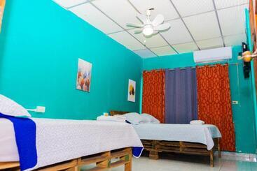 هاستل Hostal Familiar Argeñal