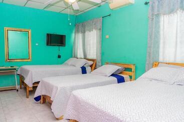 هاستل Hostal Familiar Argeñal