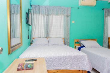 هاستل Hostal Familiar Argeñal
