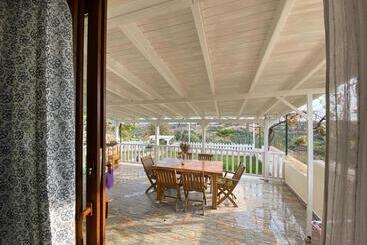تختخواب و صبحانه Casa Di Datca