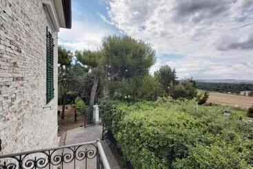 پانسیون Affittacamere Villa Anna