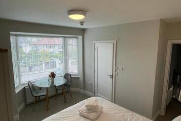 پانسیون Belvedere House Cork Guest House