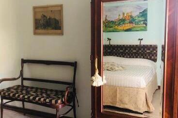 هاستل Tavern Di Arqua