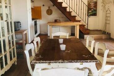 هاستل Tavern Di Arqua