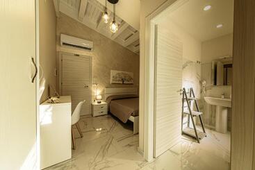 تختخواب و صبحانه Corleone Guesthouse