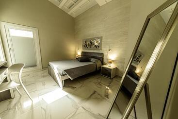 تختخواب و صبحانه Corleone Guesthouse
