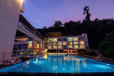 Hilltop Wellness Resort
