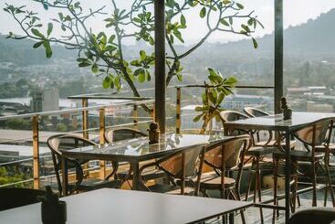 Hilltop Wellness Resort
