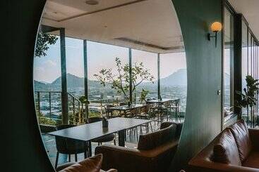 Hilltop Wellness Resort