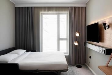 هتل Moxy Milton Keynes