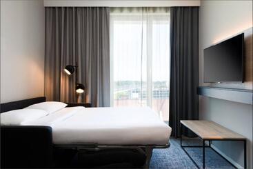 هتل Moxy Utrecht