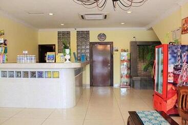 هتل Sun Inns D Mind 3 Seri Kembangan