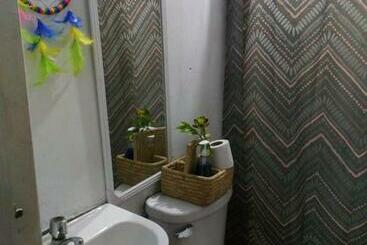 پانسیون Inti Hostel Airport