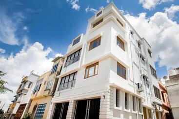 پانسیون Home Khan Basera Near Iter College