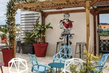 Hostel Vertigo Nîmes Gare Centre