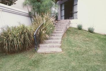 El Cerquero, Casa De Huéspedes