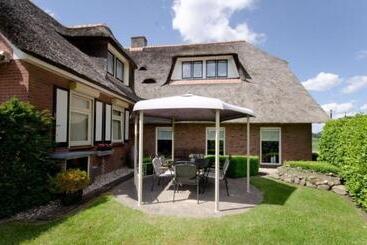 استراحتگاه Luxury Group Accommodation For 14 People