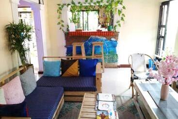 Alberg Swahili House & Art