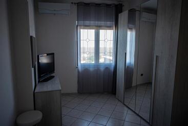 B&b Esterita