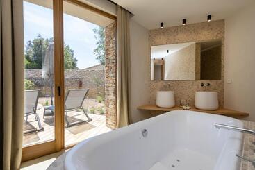 هتل A Speranza Suites Avec Piscine Privative Chauffée